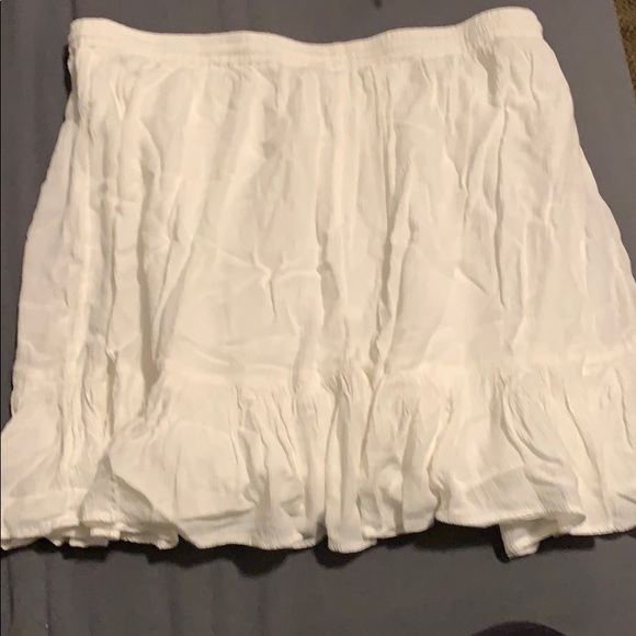 White Gap skirt - Picture 2 of 4